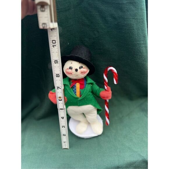 Annalee Snowy Gentlemen Snowman Holding Candy Cane 10" - Picture 4 of 7